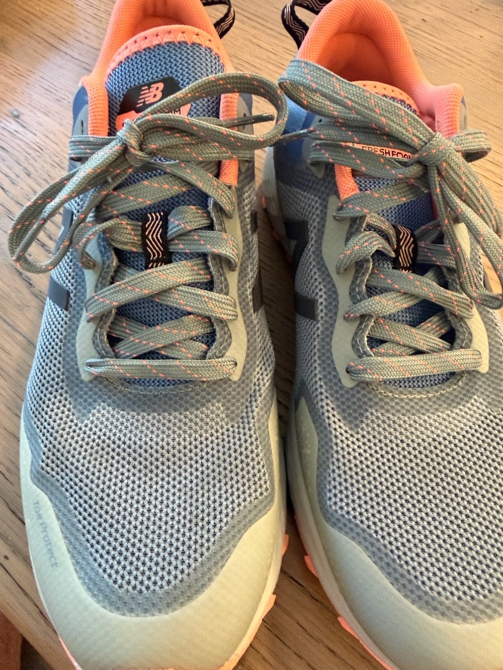 Like New Women’s New Balance Light Blue and Coral Athletic Sneakers